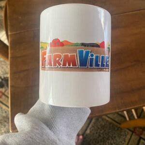 REMEMBER FARMVILLE!!! Obsessed!!   Like new mug!!!